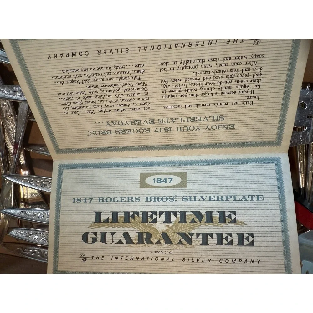 91 Pc 1847 Rogers Bros Silverplate Flatware Set Chest Vintage